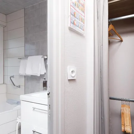 Aubin Logis & Restaurant 滨海圣奥班