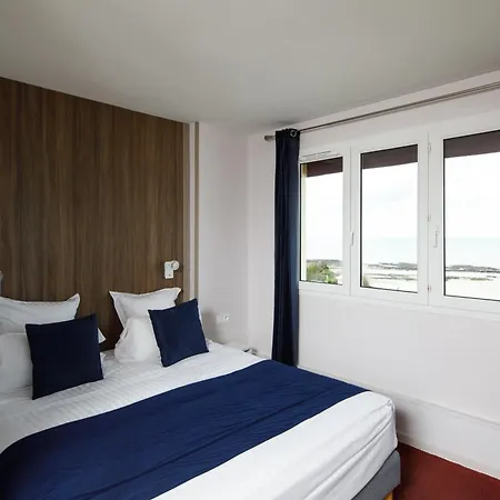 Le Saint-aubin Hotel Saint-Aubin-Sur-Mer (Calvados)
