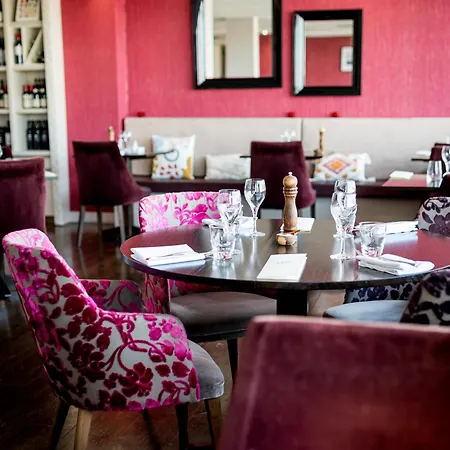 Aubin Logis & Restaurant 酒店 3*