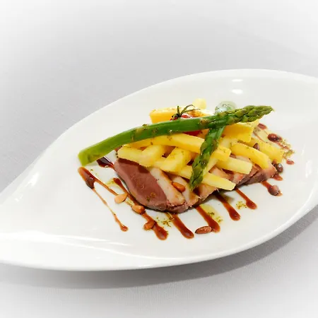 Aubin Logis & Restaurant 3*