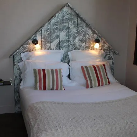 Hotel Aubin Logis & Restaurant 3*