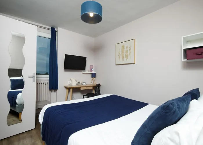 Hotel Aubin Logis & Restaurant 3*