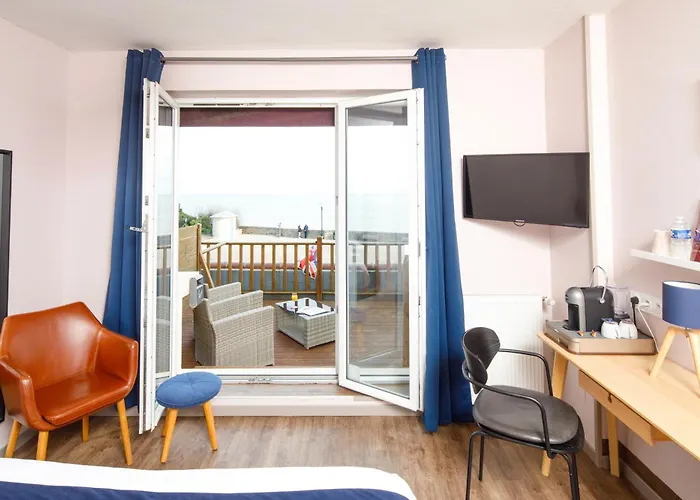 Aubin Logis & Restaurant Saint-Aubin-Sur-Mer (Calvados)