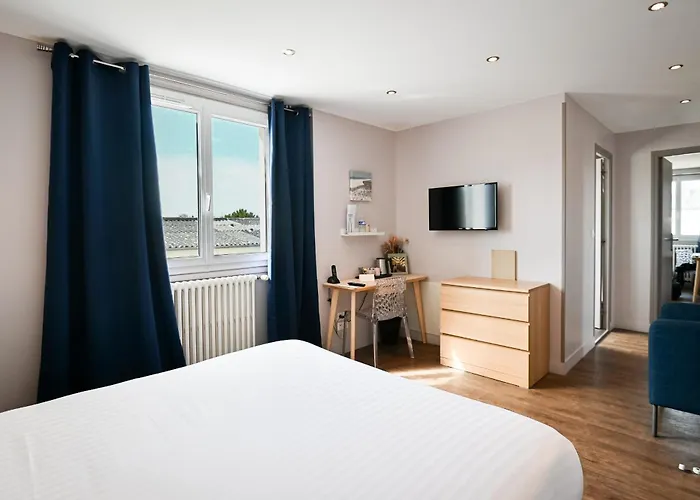 Aubin Logis & Restaurant 3* Saint-Aubin-Sur-Mer (Calvados)