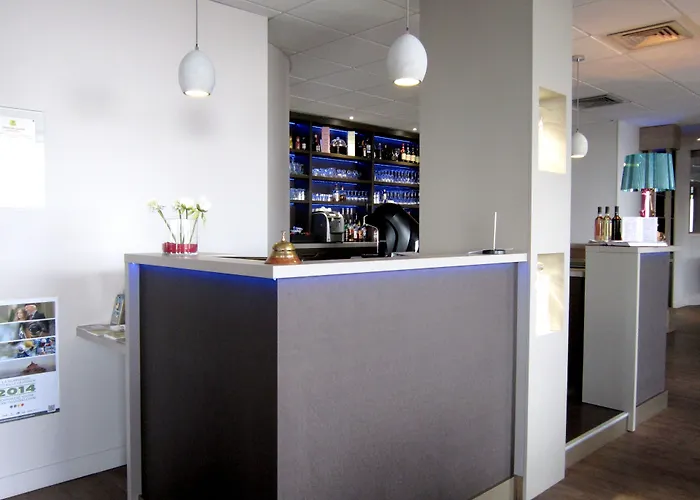 Aubin Logis & Restaurant Hotel Saint-Aubin-Sur-Mer (Calvados)