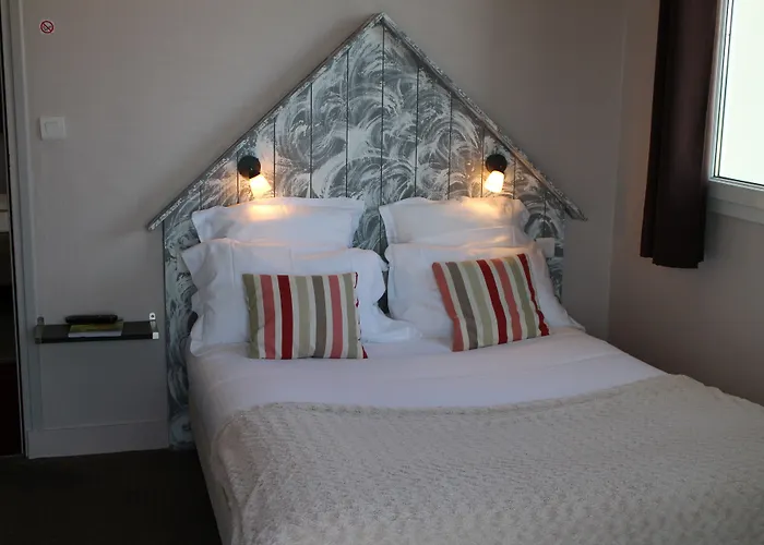 Aubin Logis & Restaurant 3* Saint-Aubin-Sur-Mer (Calvados)