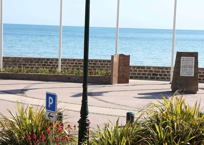 Aubin Logis & Restaurant Hotel 3*